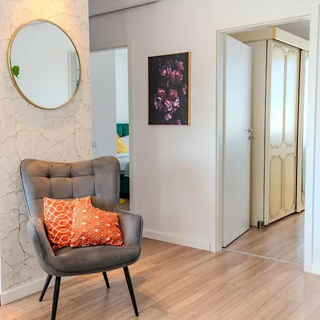 Le Grand Apartment