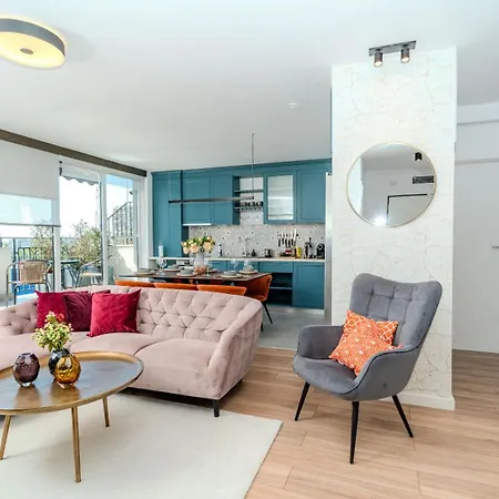 Le Grand Apartment *